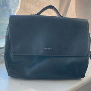 Black medium Matt and Nat bag